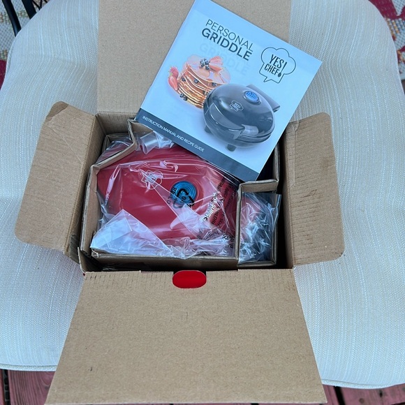 Griddle, YES CHEF personal size,NIB, Red - Picture 3 of 7